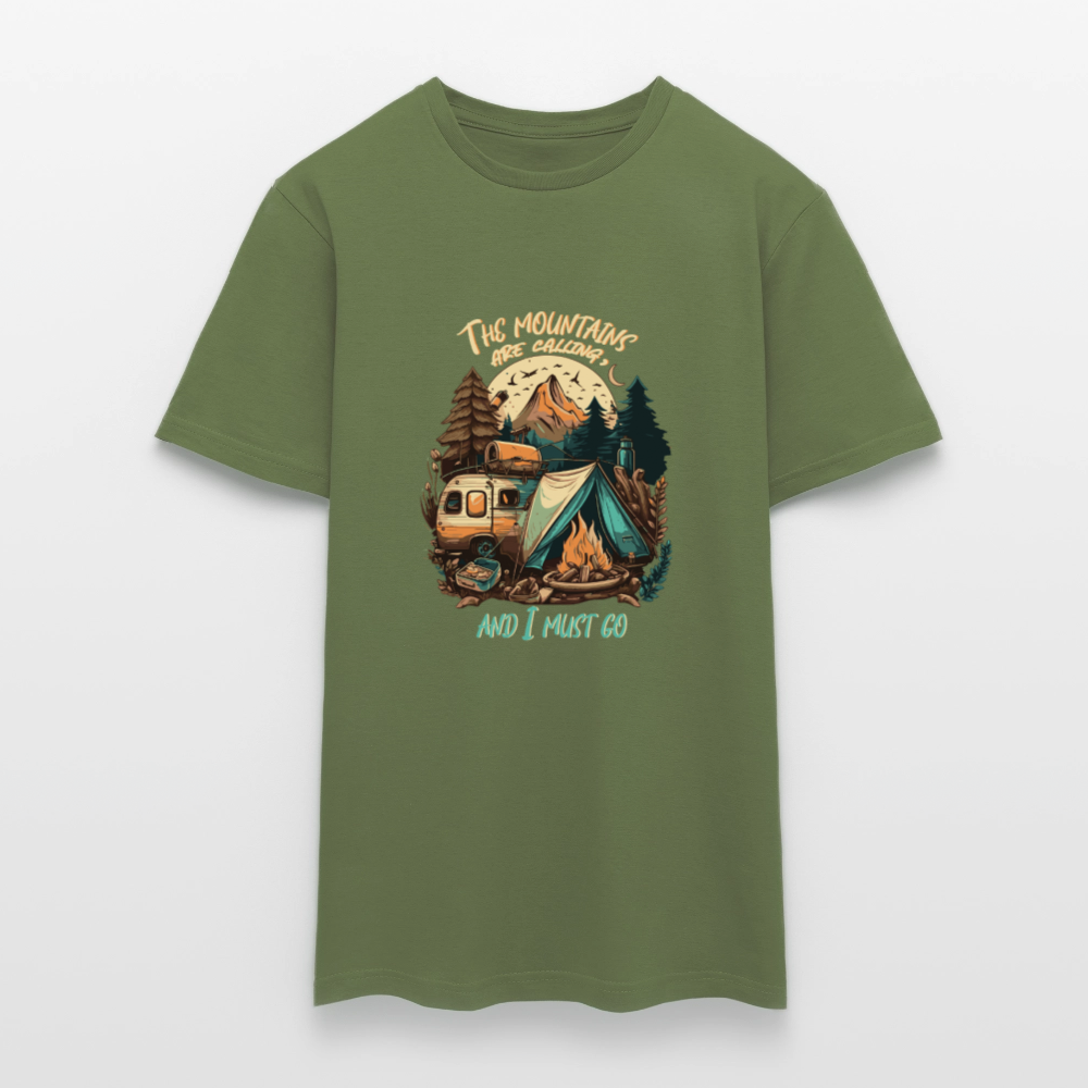 THE MOUNTAINS ARE CALLING | Männer T-Shirt - Militärgrün