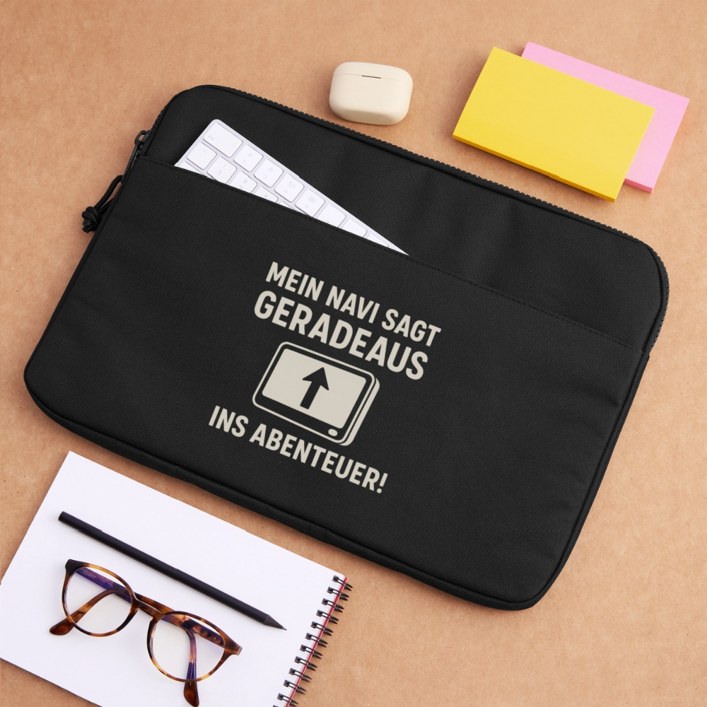 Mein Navi sagt geradeaus ins Abenteuer! | Laptoptasche 15" - Schwarz